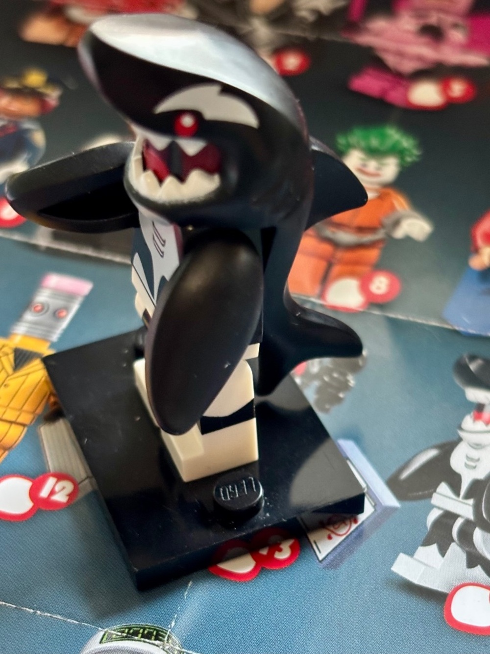 The LEGO Batman Movie "ORCA" coltlbm14 With stand, pamphlet & accessories.